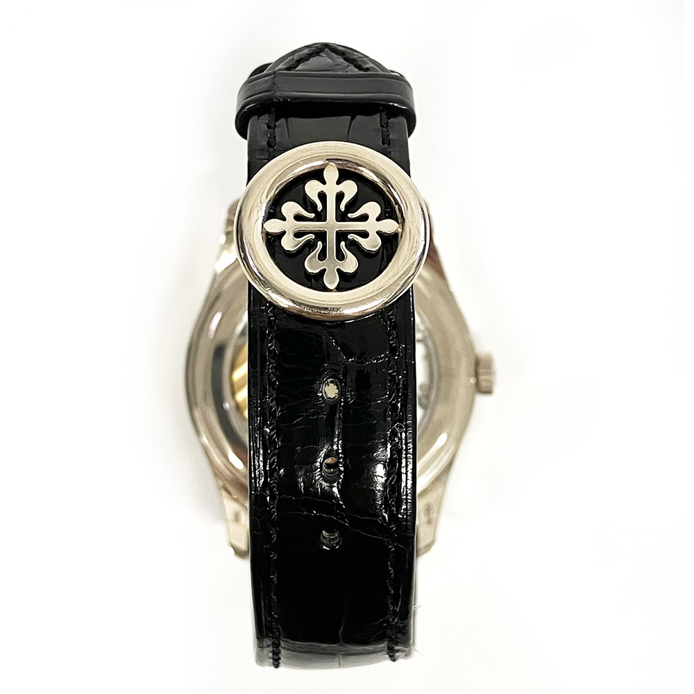 Calatrava White Gold Black Dial 39mm Product Image 5