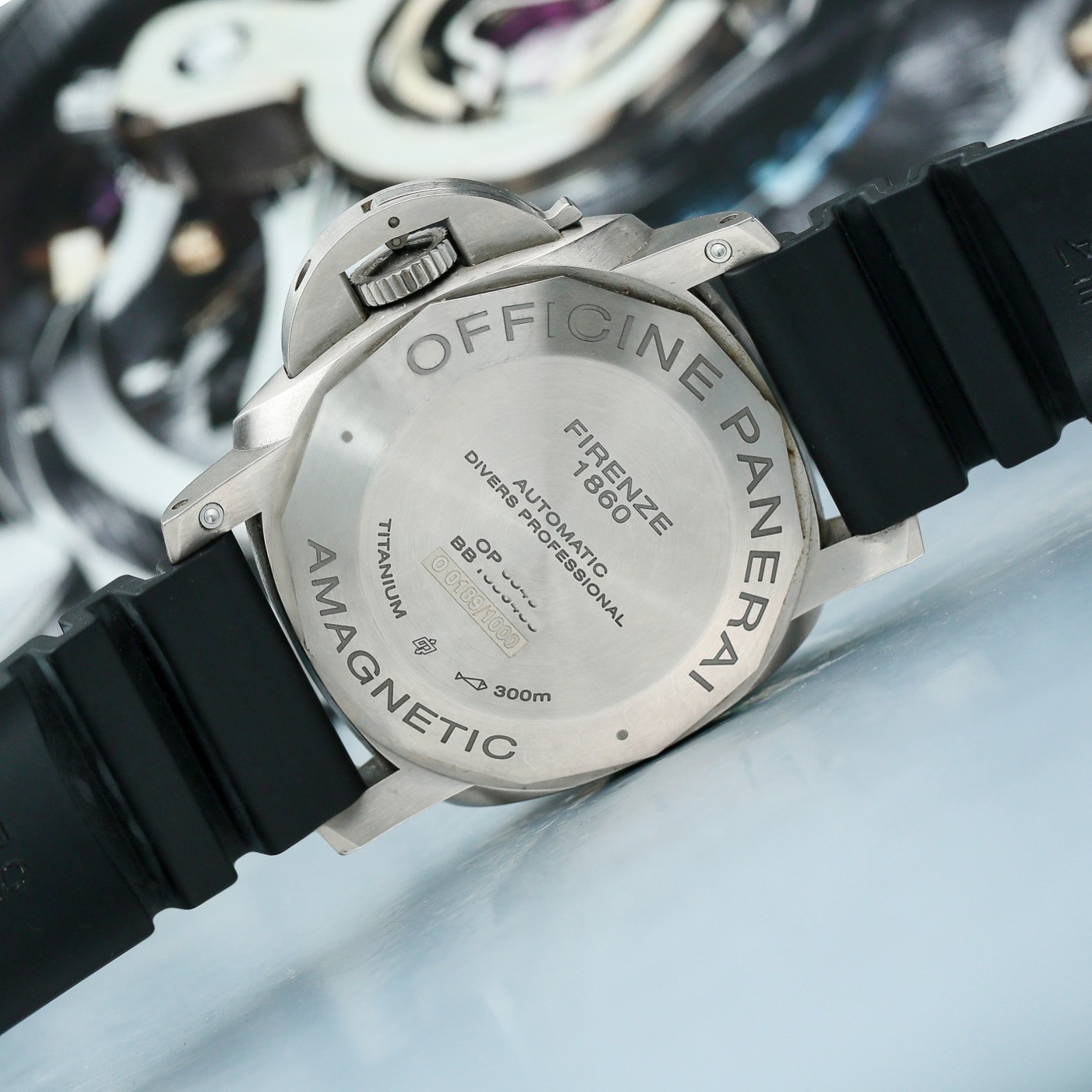 Submersible 1950 Amagnetic Titanio Black Dial 47mm Product Image 6