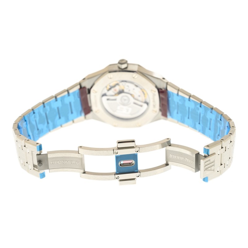 Royal Oak Steel Diamond Blue Dial 34mm Product Image 5