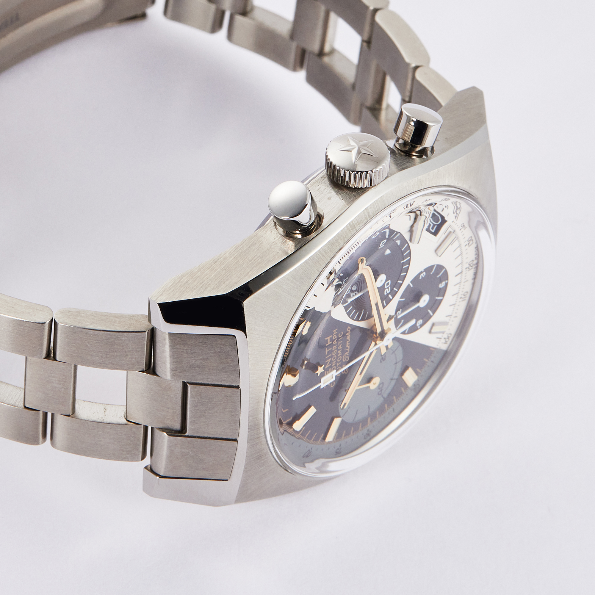 Chronomaster Revival Lupin The Third – Final Edition Titanium Black White Dial 37mm Product Image 3