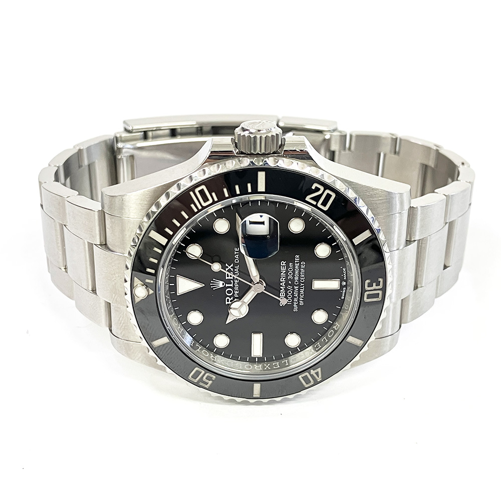 Submariner Date Steel Black Dial 41mm Product Image 2