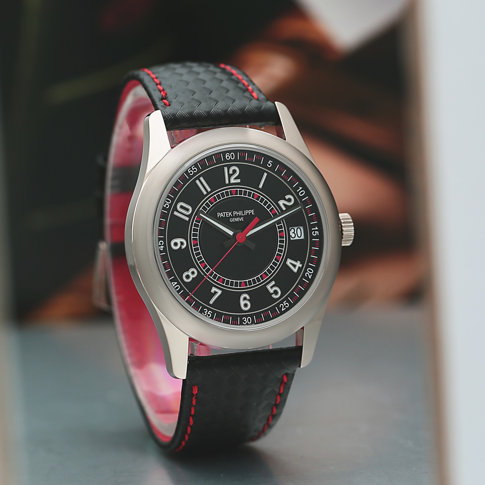 Calatrava White Gold Black Dial 40mm Product Image 2