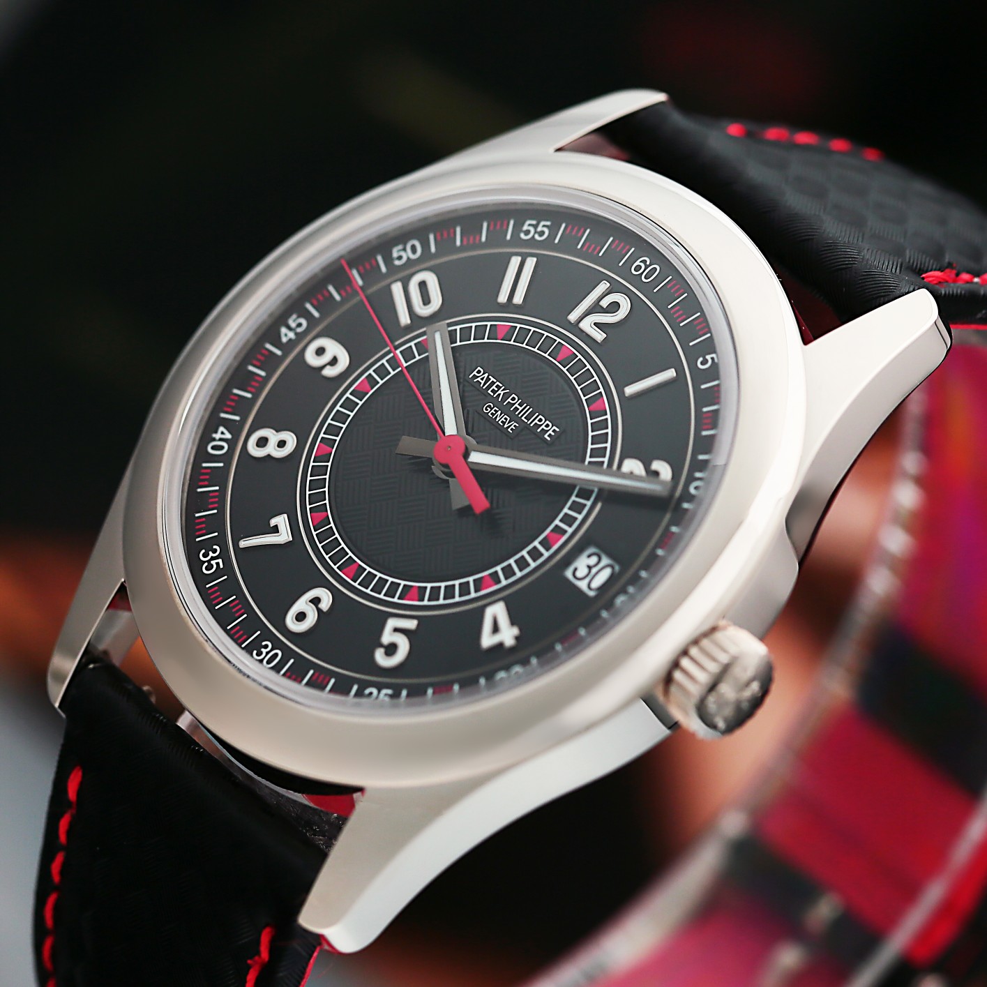 Calatrava White Gold Black Dial 40mm Product Image 3