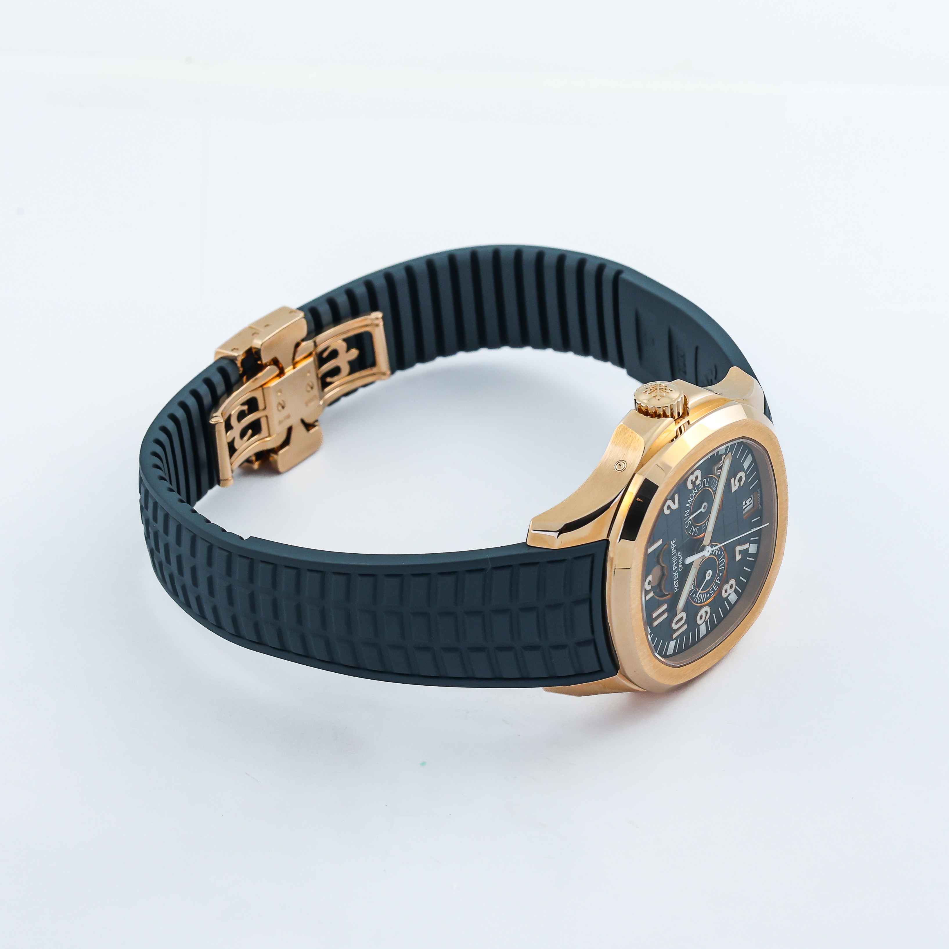 Aquanaut Luce Annual Calendar Rose Gold Blue Dial 39mm Product Image 2