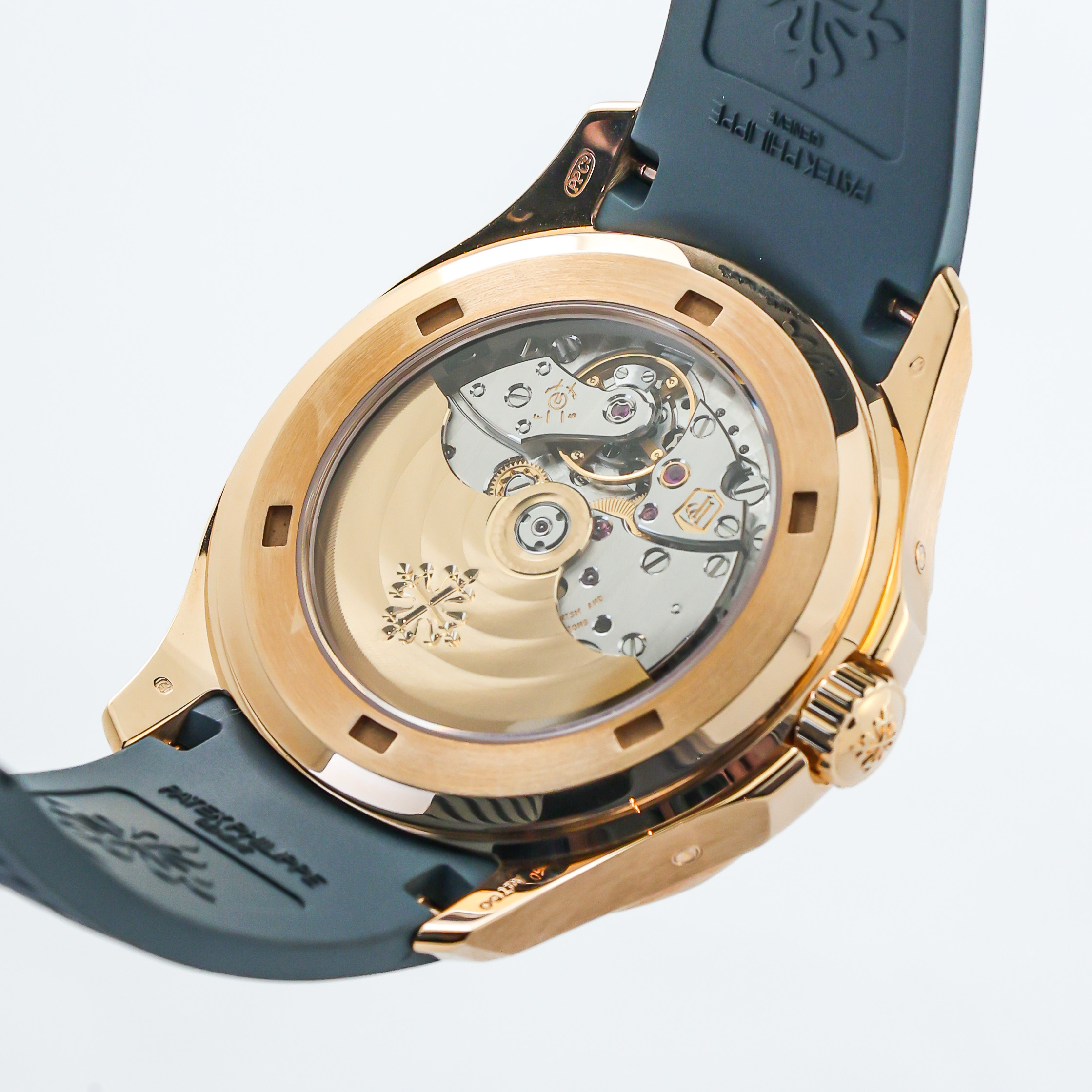 Aquanaut Luce Annual Calendar Rose Gold Blue Dial 39mm Product Image 9
