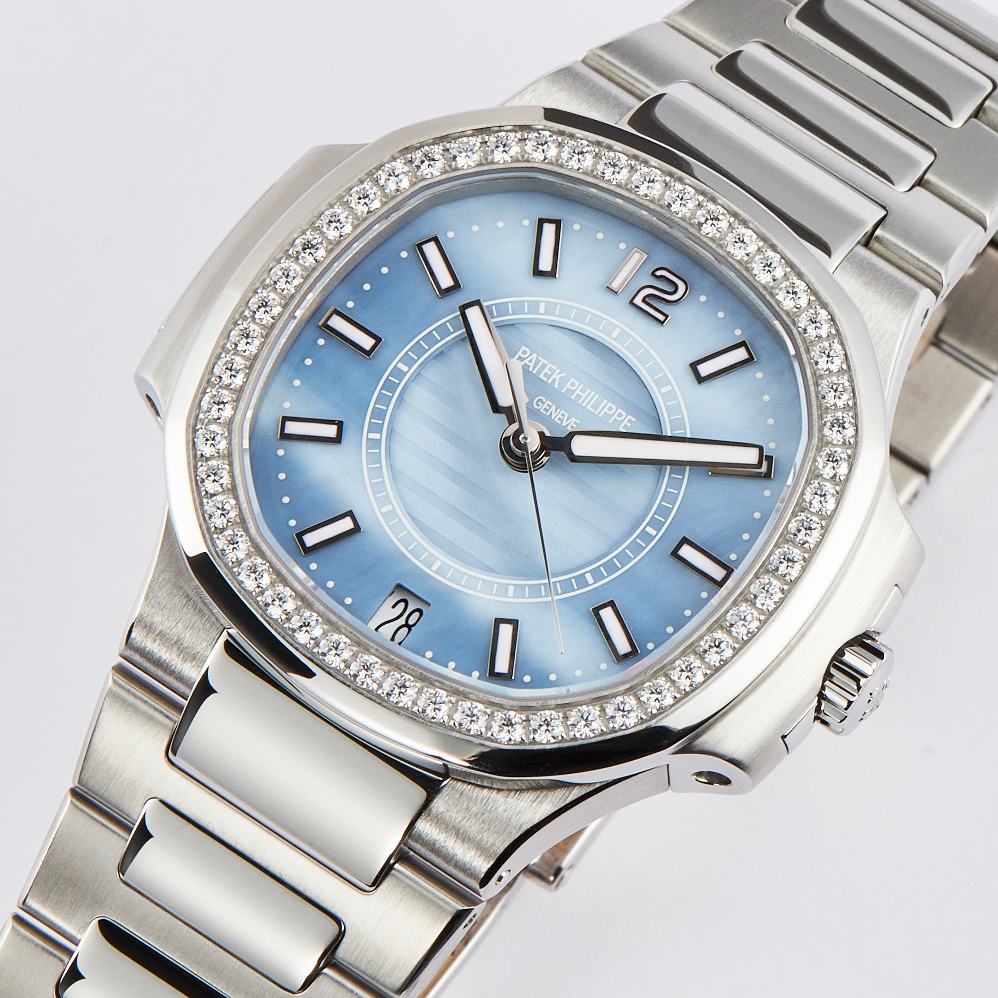 Nautilus Steel Diamond Blue Dial 33mm Product Image 1