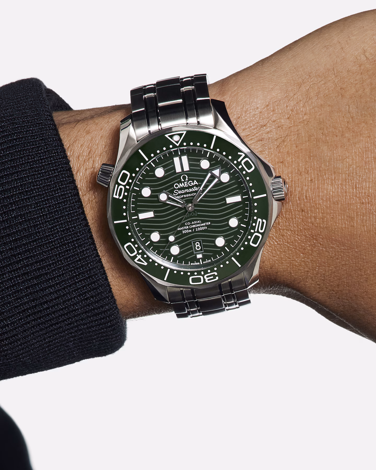 Seamaster Diver 300m Steel Green Dial 42mm Product Image 8