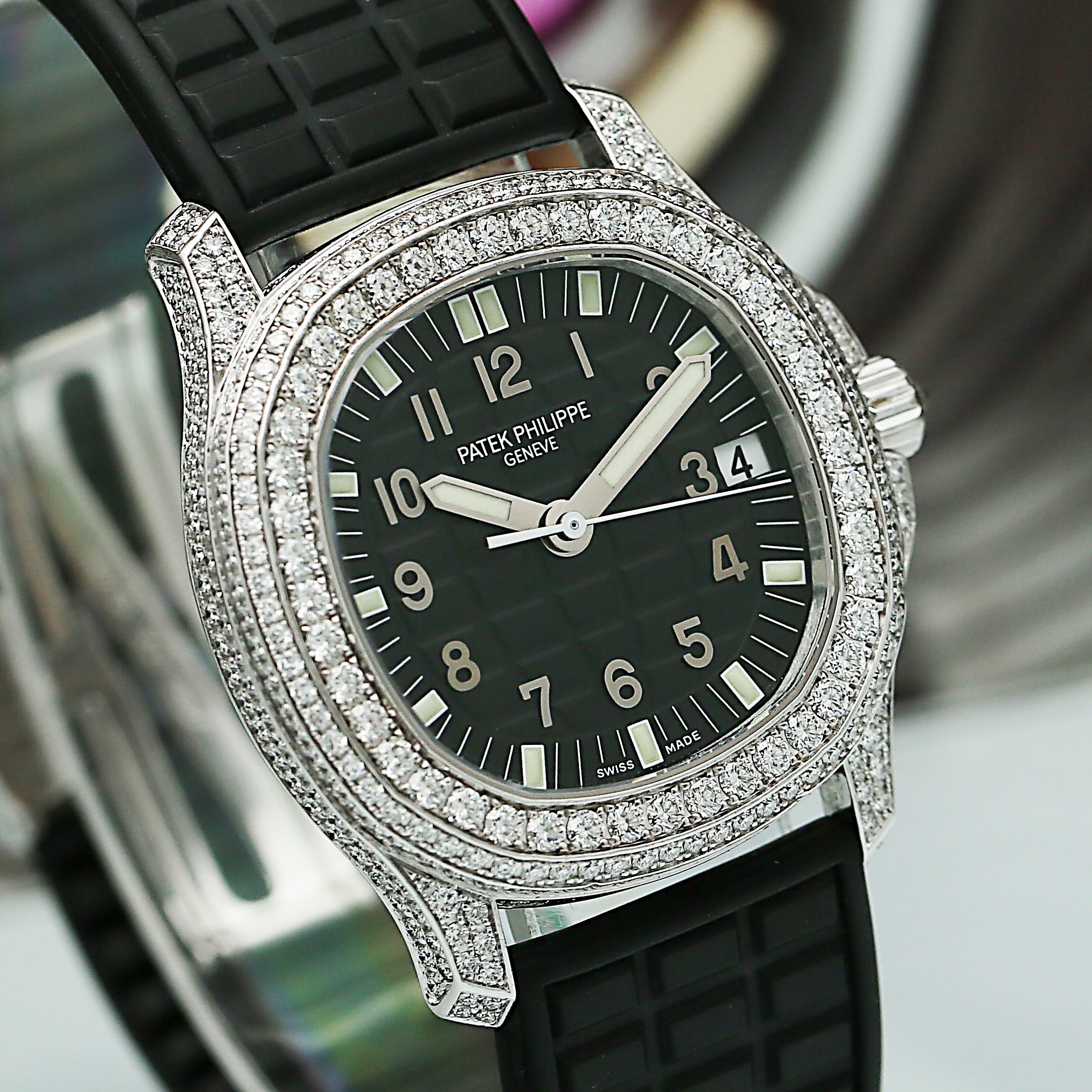 Aquanaut White Gold Diamond Black Dial 35mm Product Image 4