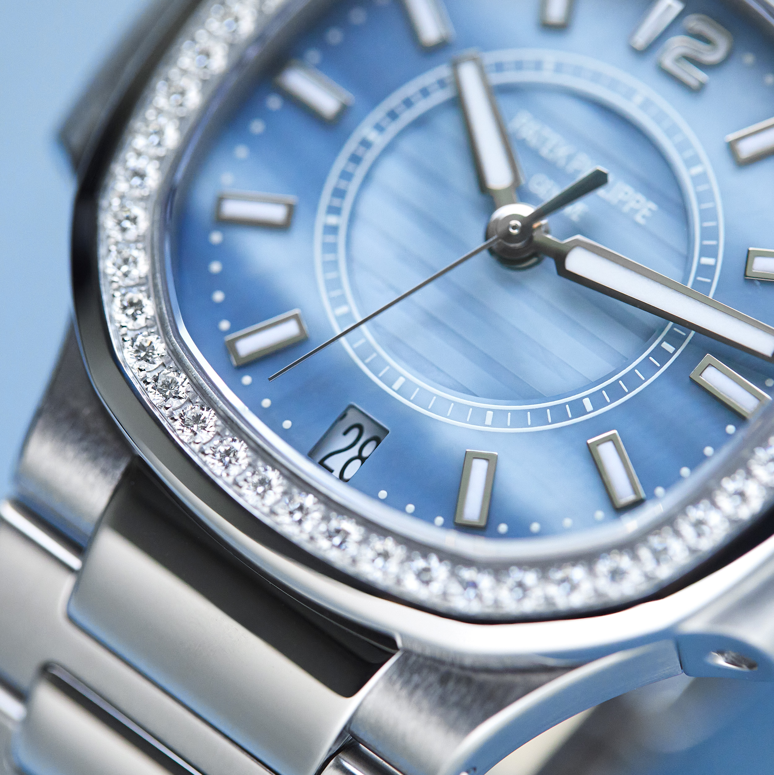 Nautilus Steel Diamond Blue Dial 33mm Product Image
