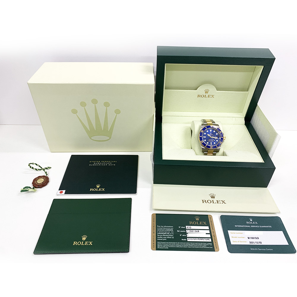 Submariner Date Yellow Gold & Steel Blue Dial 40mm Product Image 5