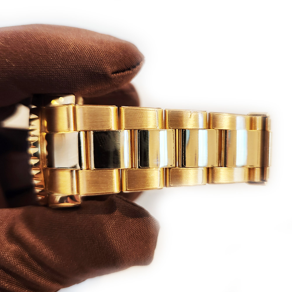 Yacht-Master II Yellow Gold White Dial 44mm Product Image 4