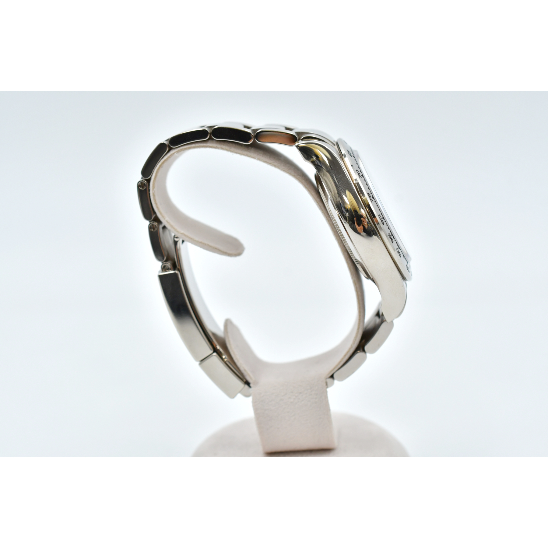 Daytona White Gold Pave Dial 40mm Product Image 4