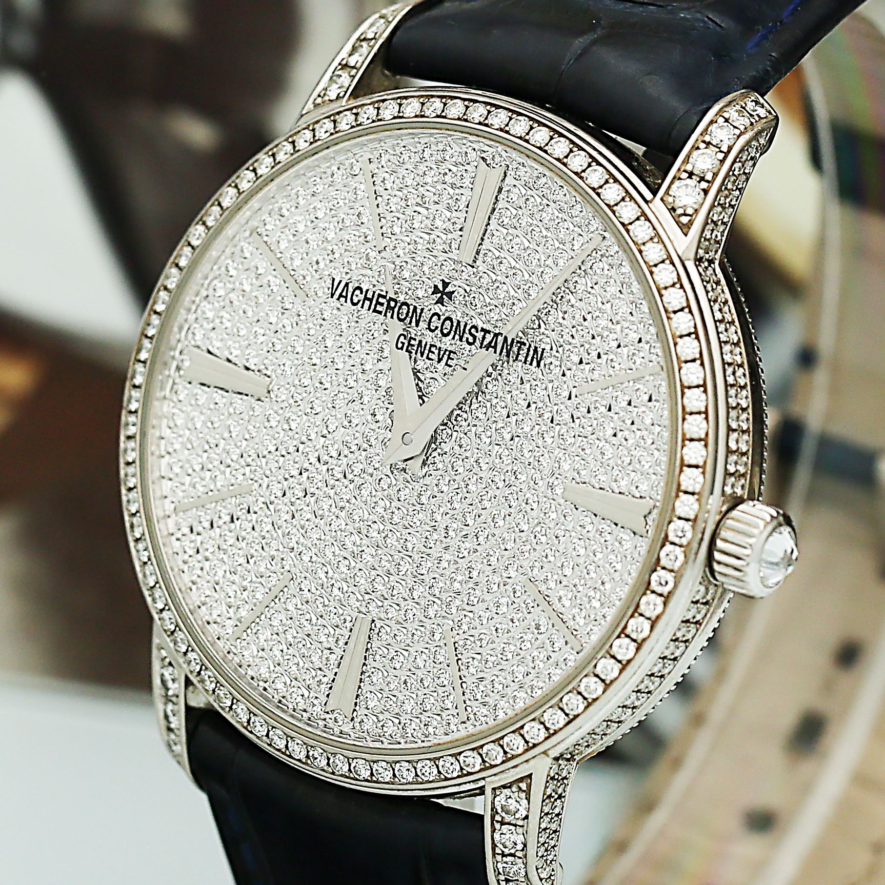 Traditionnelle Diamond White Gold Pave Dial 38mm Product Image 1