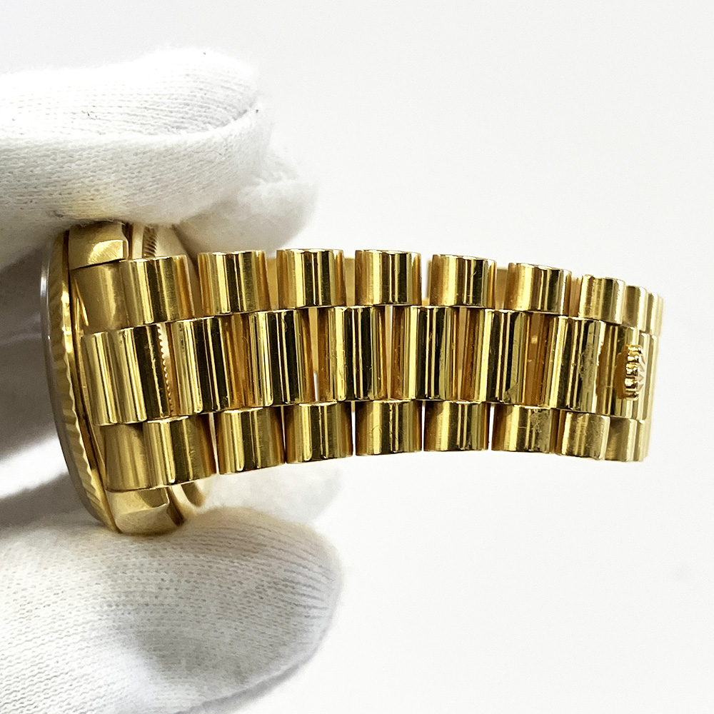Day-Date Yellow Gold Champagne Dial 36mm Product Image 4