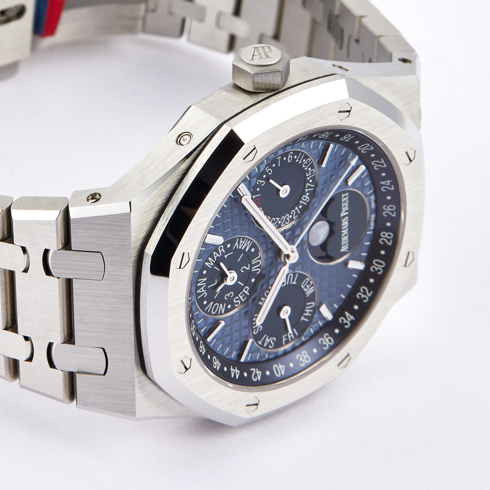 Royal Oak Perpetual Calendar Steel Blue Dial 41mm Product Image 3