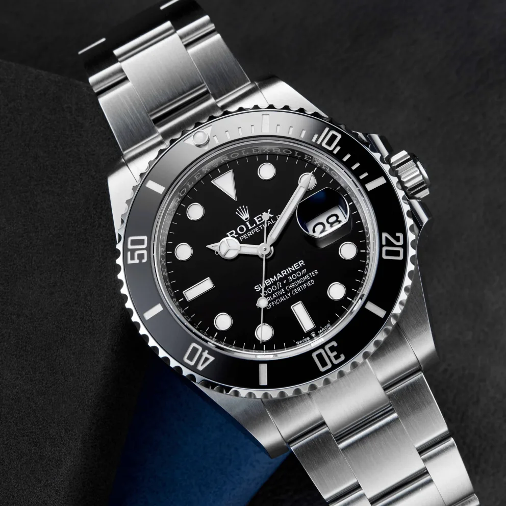 Submariner Date Steel Black Dial 41mm Product Image 1