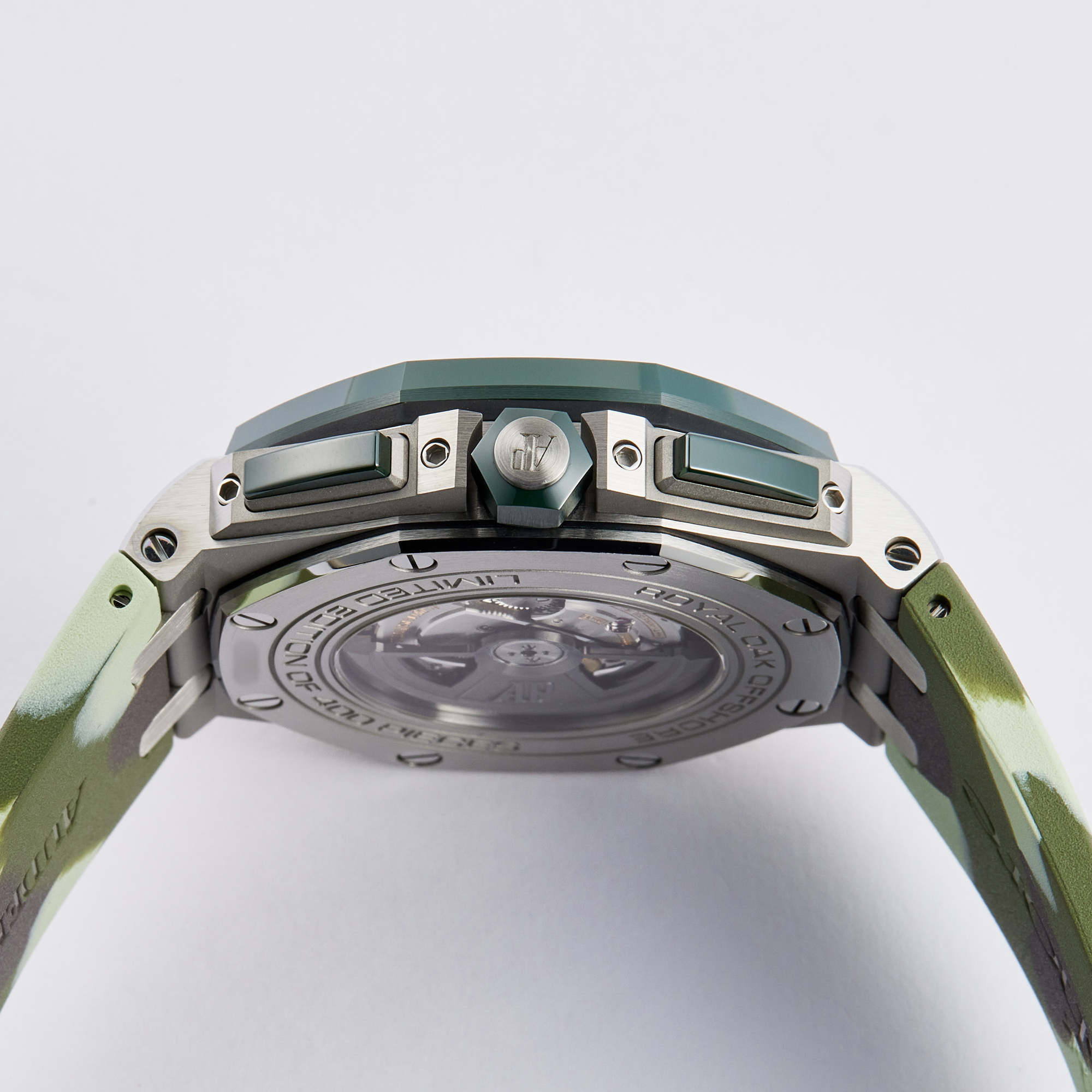 Royal Oak Offshore Steel Green Dial 44mm Product Image 4