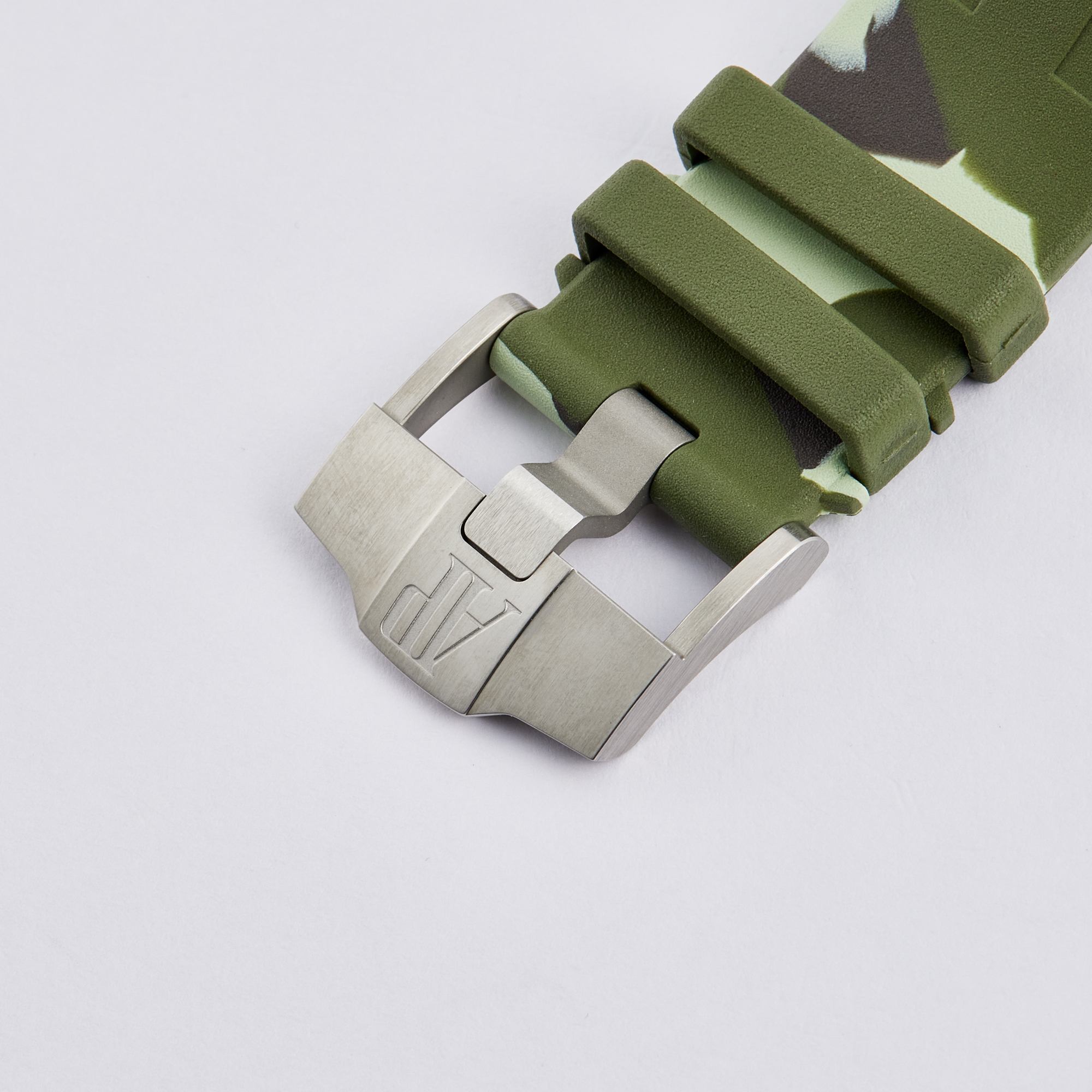 Royal Oak Offshore Steel Green Dial 44mm Product Image 7