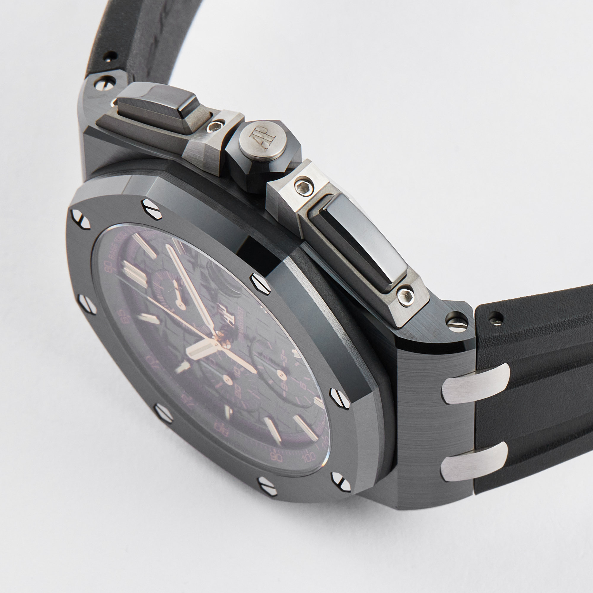 Royal Oak Offshore Titanium Black Dial 44mm Product Image 2