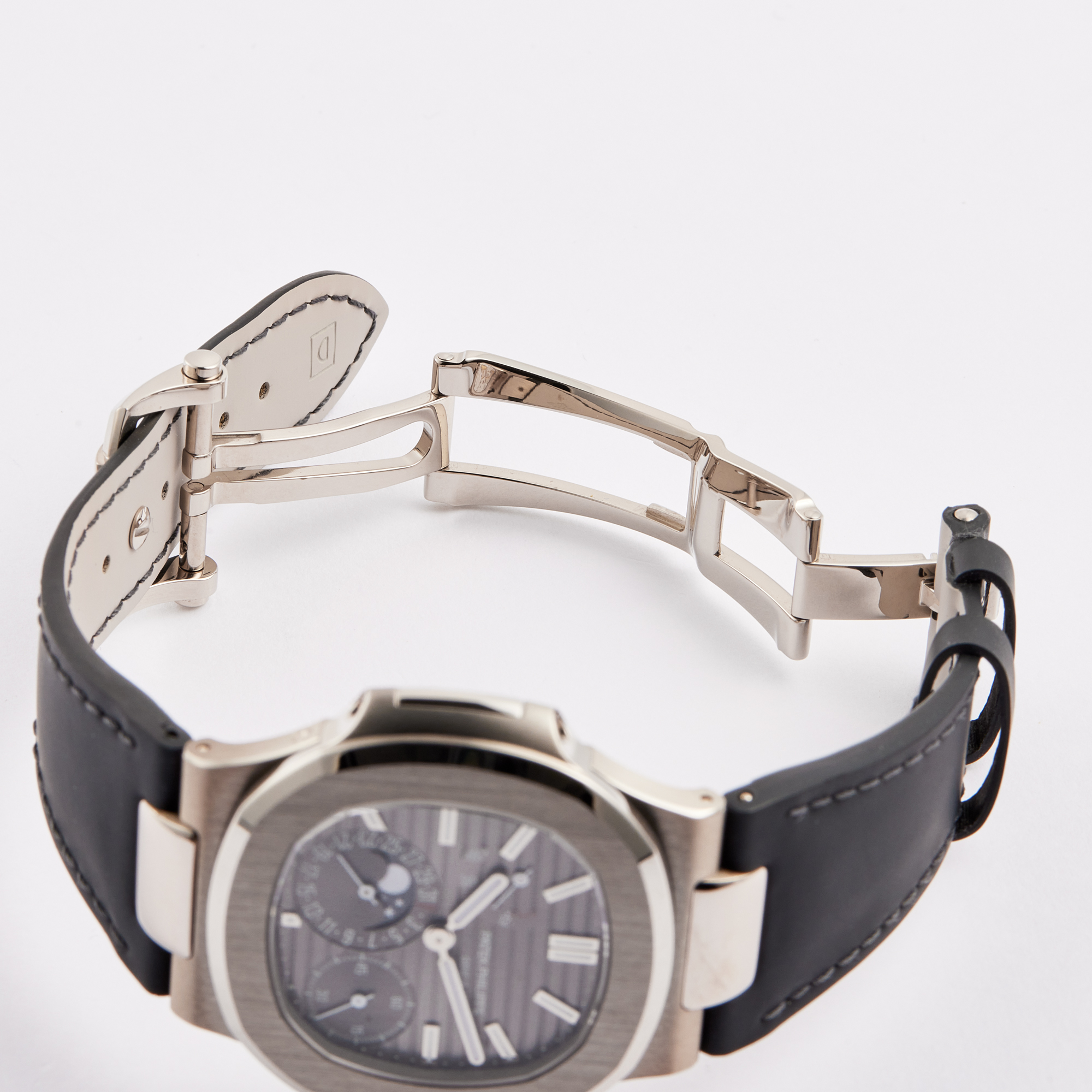 Nautilus Moonphase White Gold Grey Dial 40mm Product Image 8
