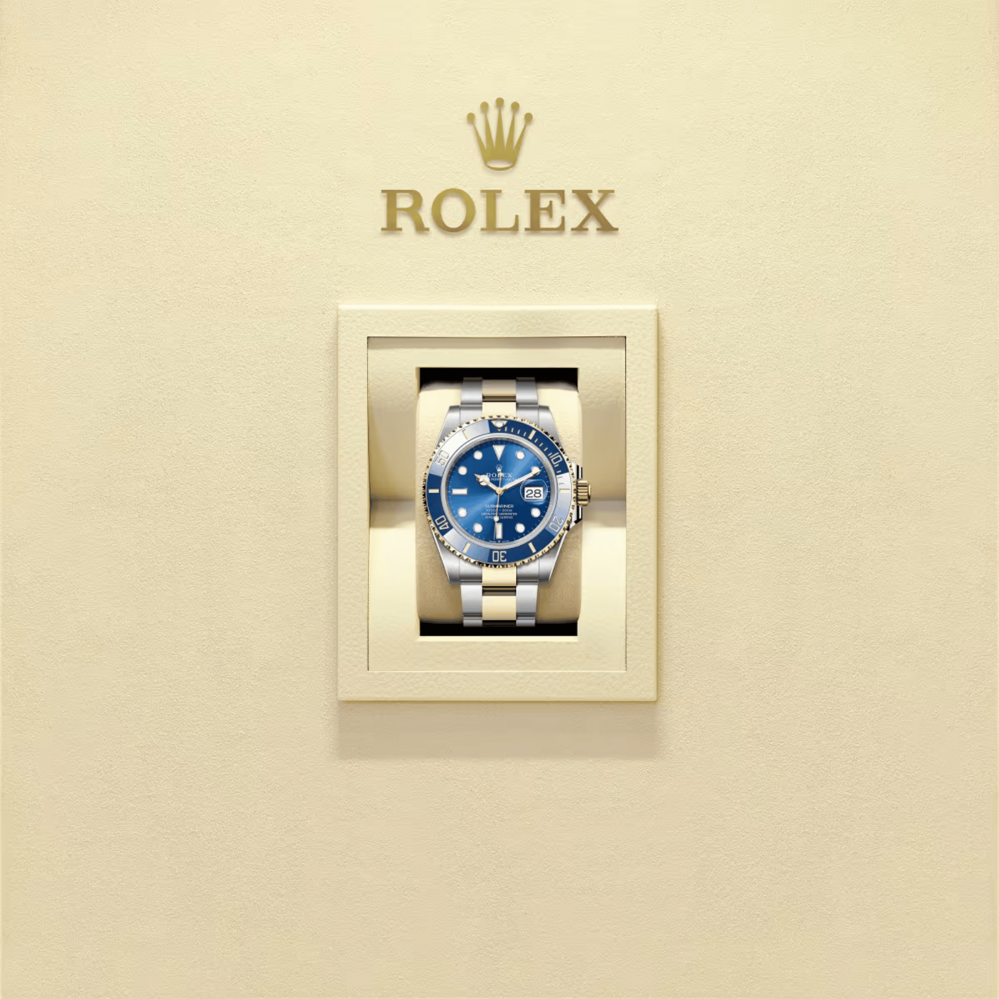 Submariner Date Yellow Gold & Steel Blue Dial 41mm Product Image 5