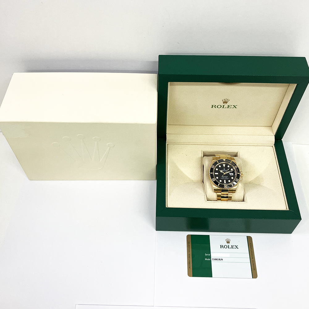 Submariner Date Yellow Gold Black Dial 40mm Product Image 6