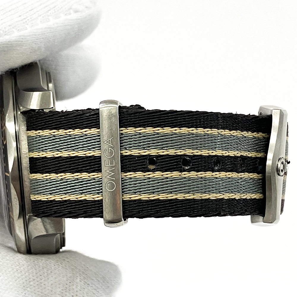 Seamaster Diver 300m "No Time To Die" 42mm Product Image 4