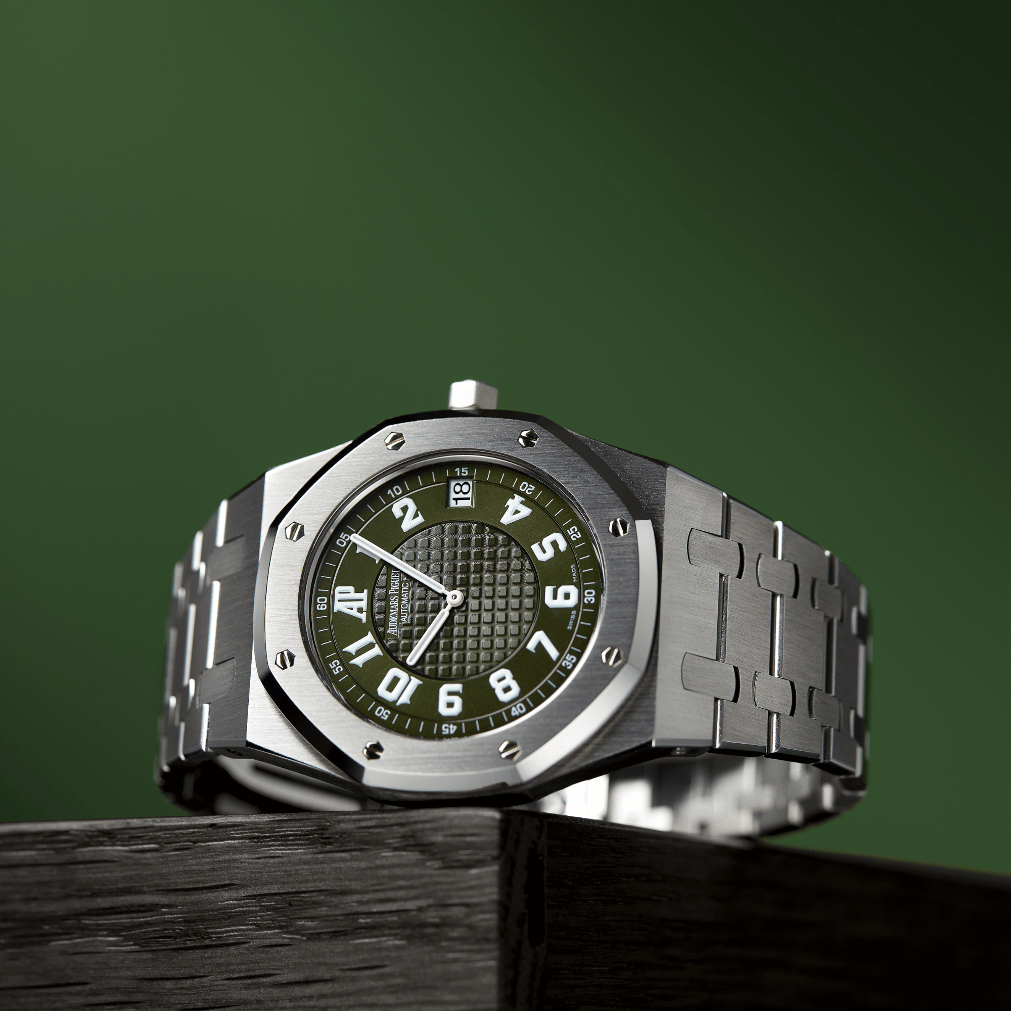 Royal Oak "Jumbo" Italia Steel Green Dial 39mm Product Image 23