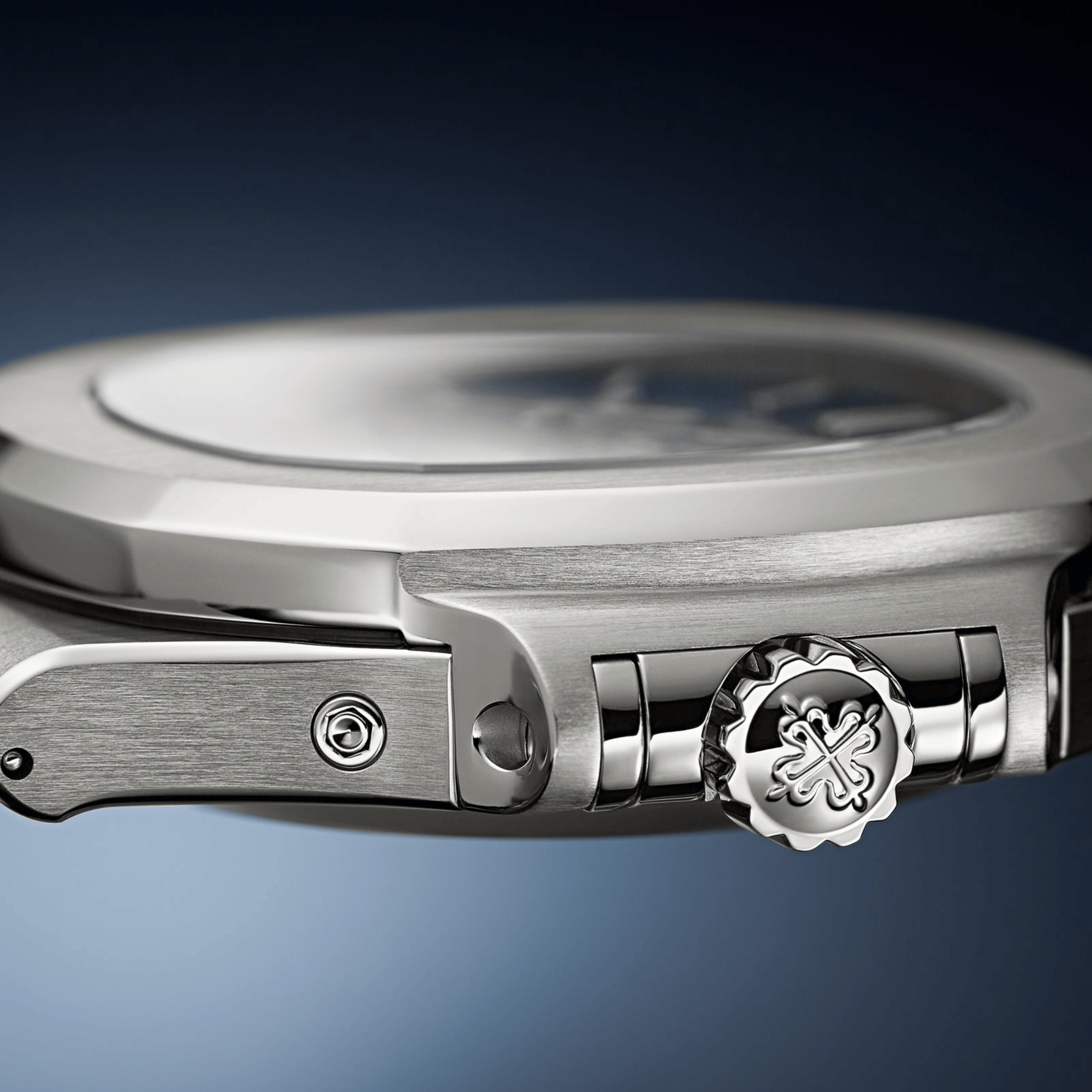 Nautilus Annual Calendar Steel Blue Dial 40mm Product Image 6