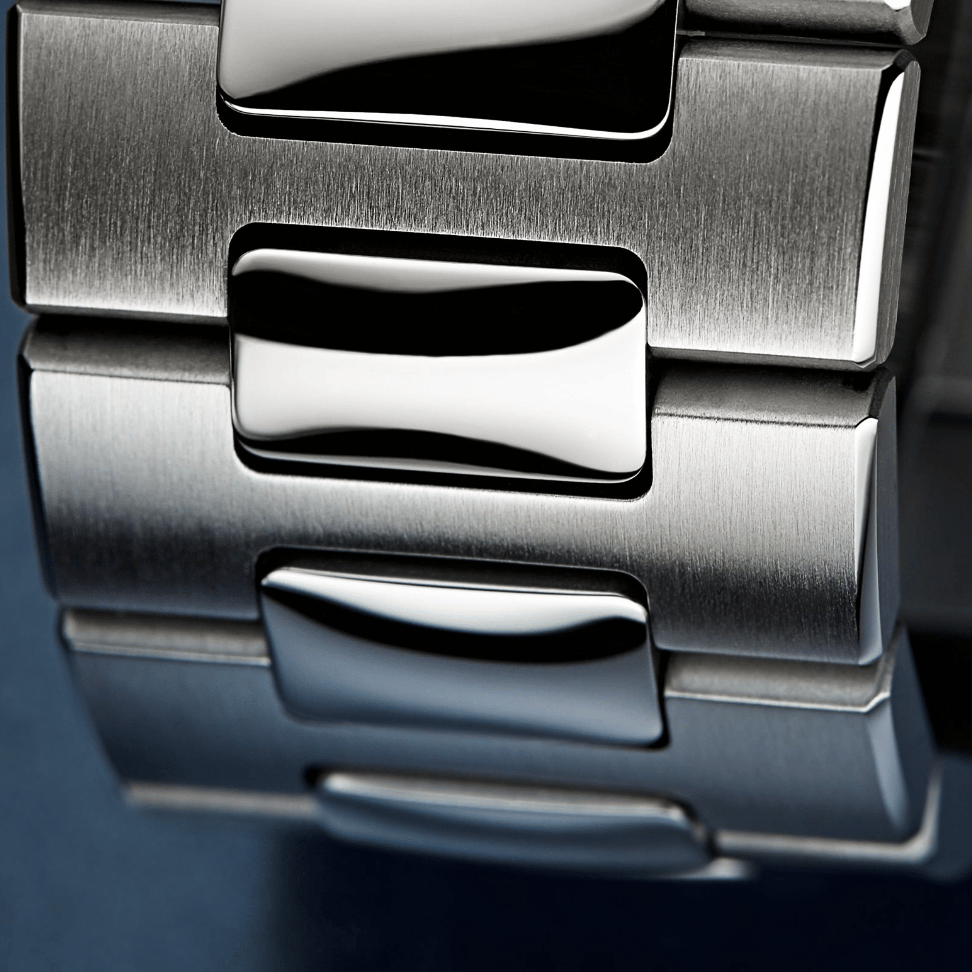 Nautilus Annual Calendar Steel Blue Dial 40mm Product Image 7
