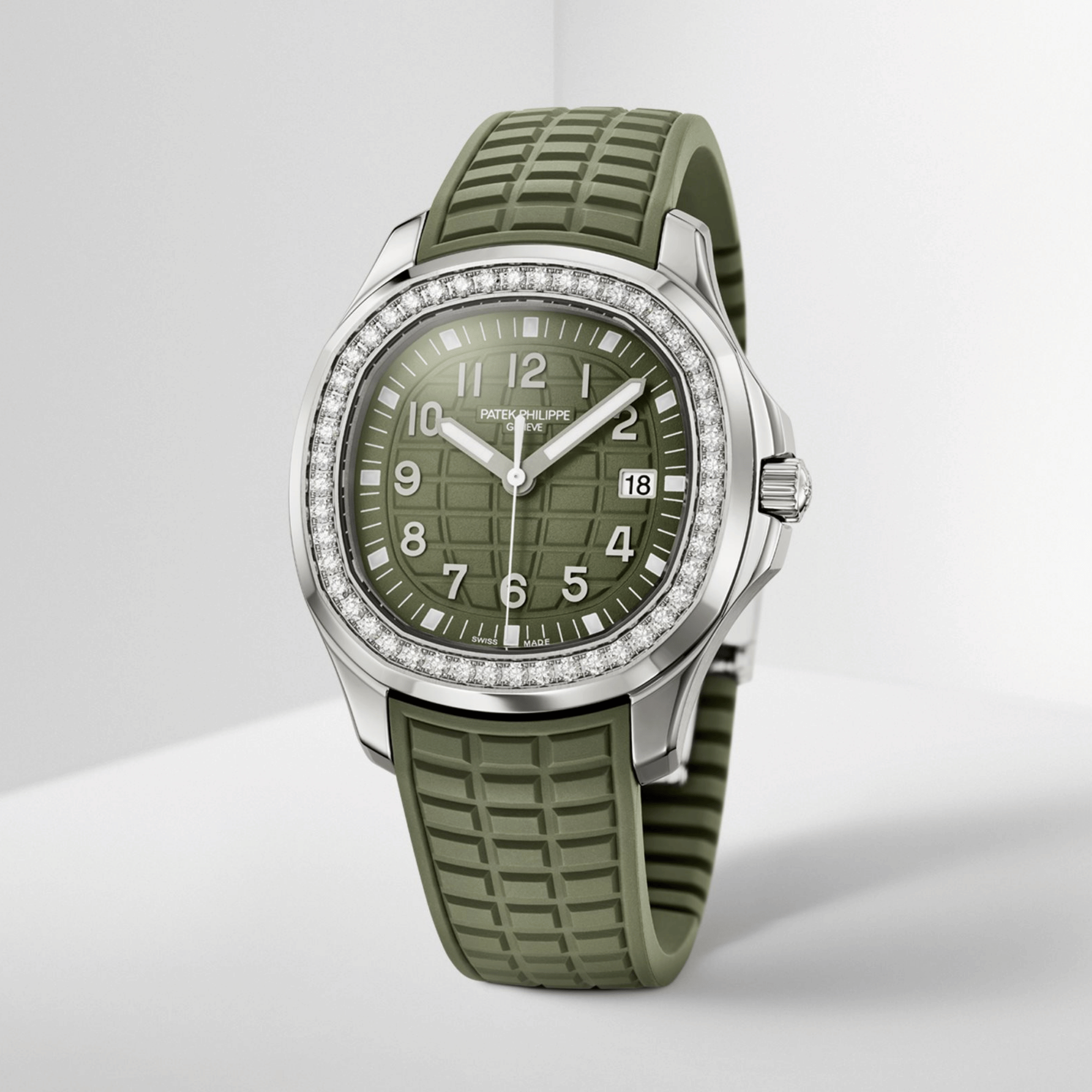 Aquanaut Luce Quartz Steel Green Dial 38mm Product Image 5