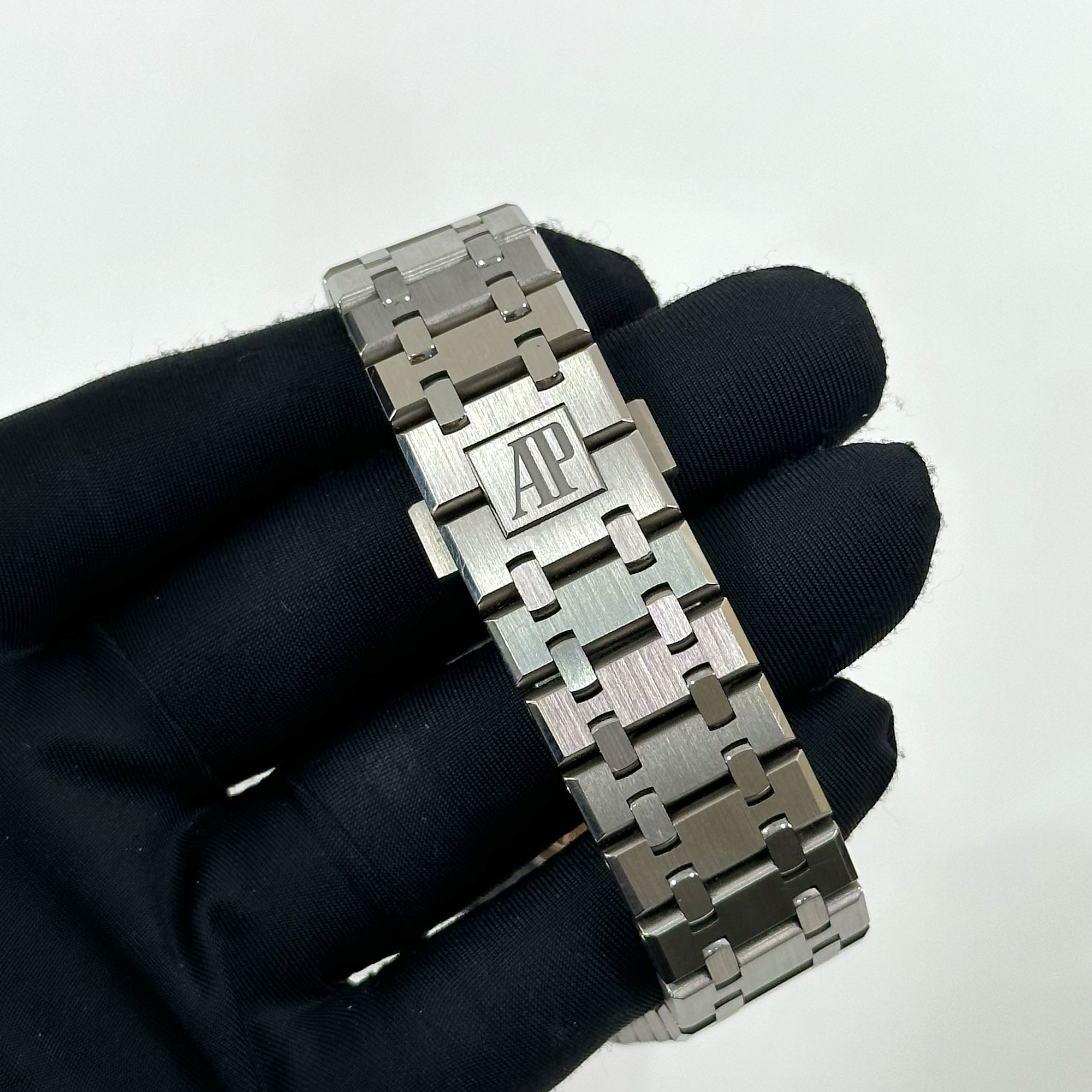 Royal Oak Perpetual Calendar "China Limited Edition" 41mm Product Image 5