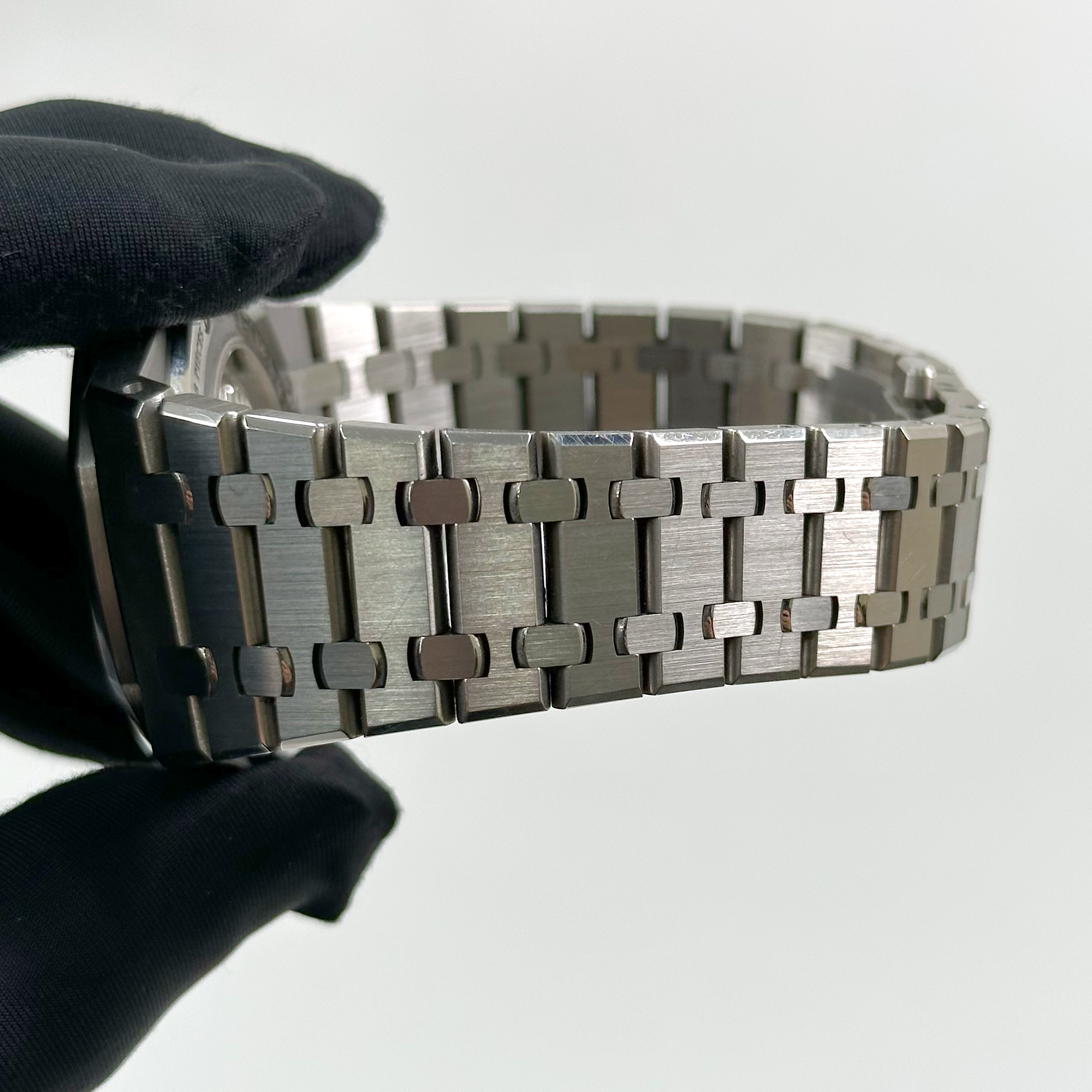 Royal Oak Perpetual Calendar "China Limited Edition" 41mm Product Image 8