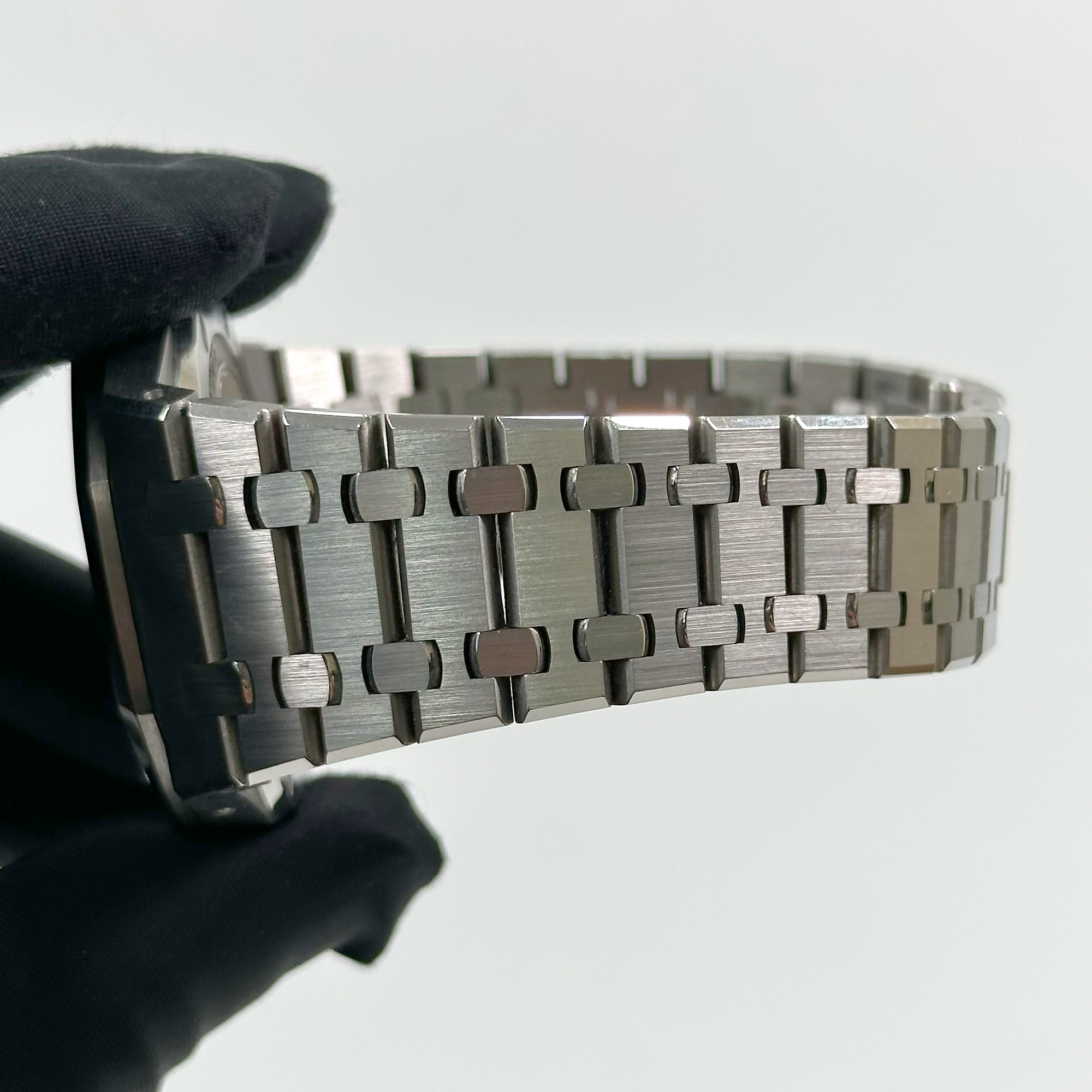 Royal Oak Perpetual Calendar "China Limited Edition" 41mm Product Image 9
