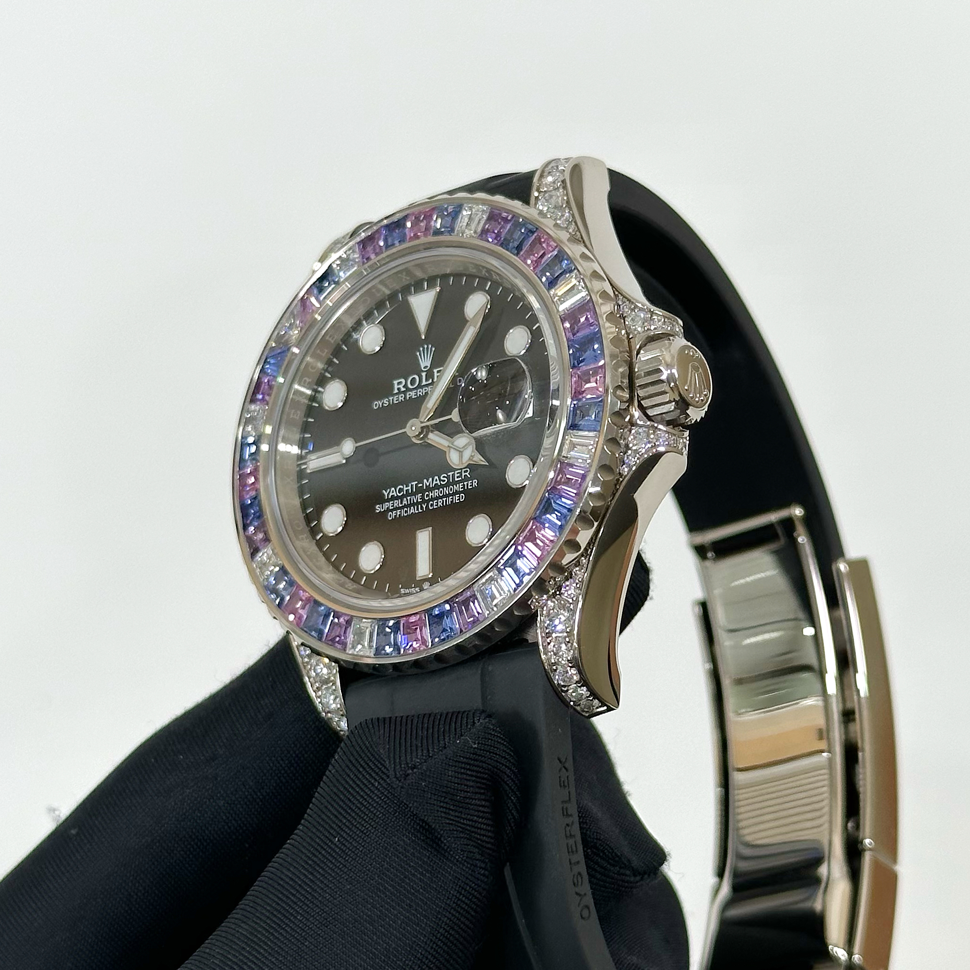 Yacht-Master 40 White Gold Black Dial 40mm Product Image 2