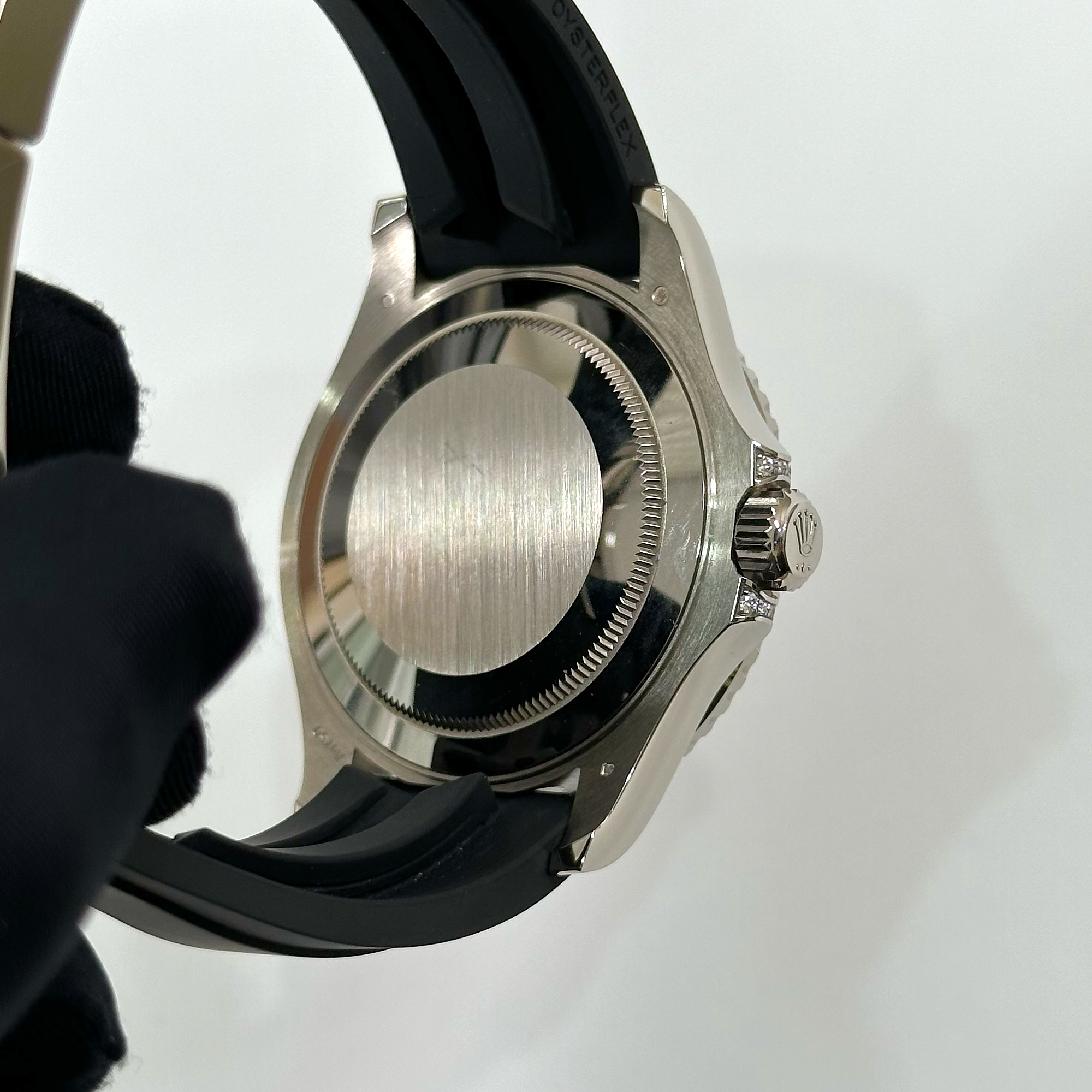 Yacht-Master 40 White Gold Black Dial 40mm Product Image 9