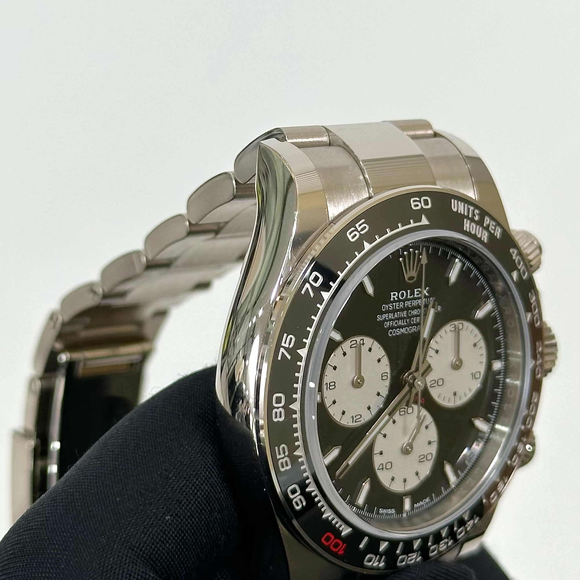 Daytona "Le Mans 100th Anniversary" White Gold Black Dial 40mm Product Image 9