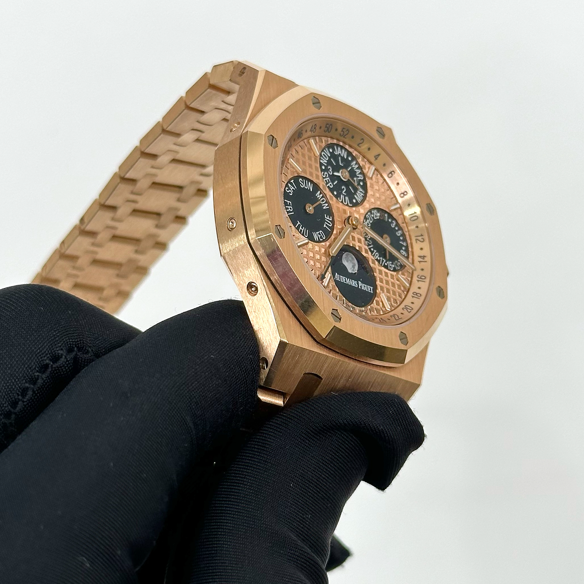 Royal Oak Perpetual Calendar Rose Gold Pink Dial 41mm Product Image 5