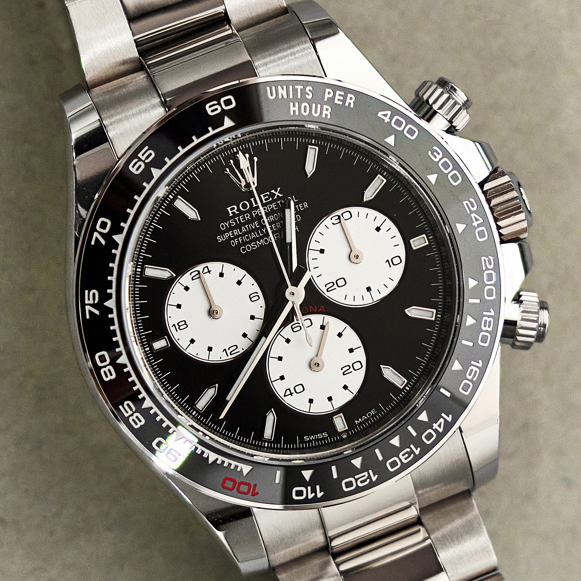 Daytona "Le Mans 100th Anniversary" White Gold Black Dial 40mm Product Image 8