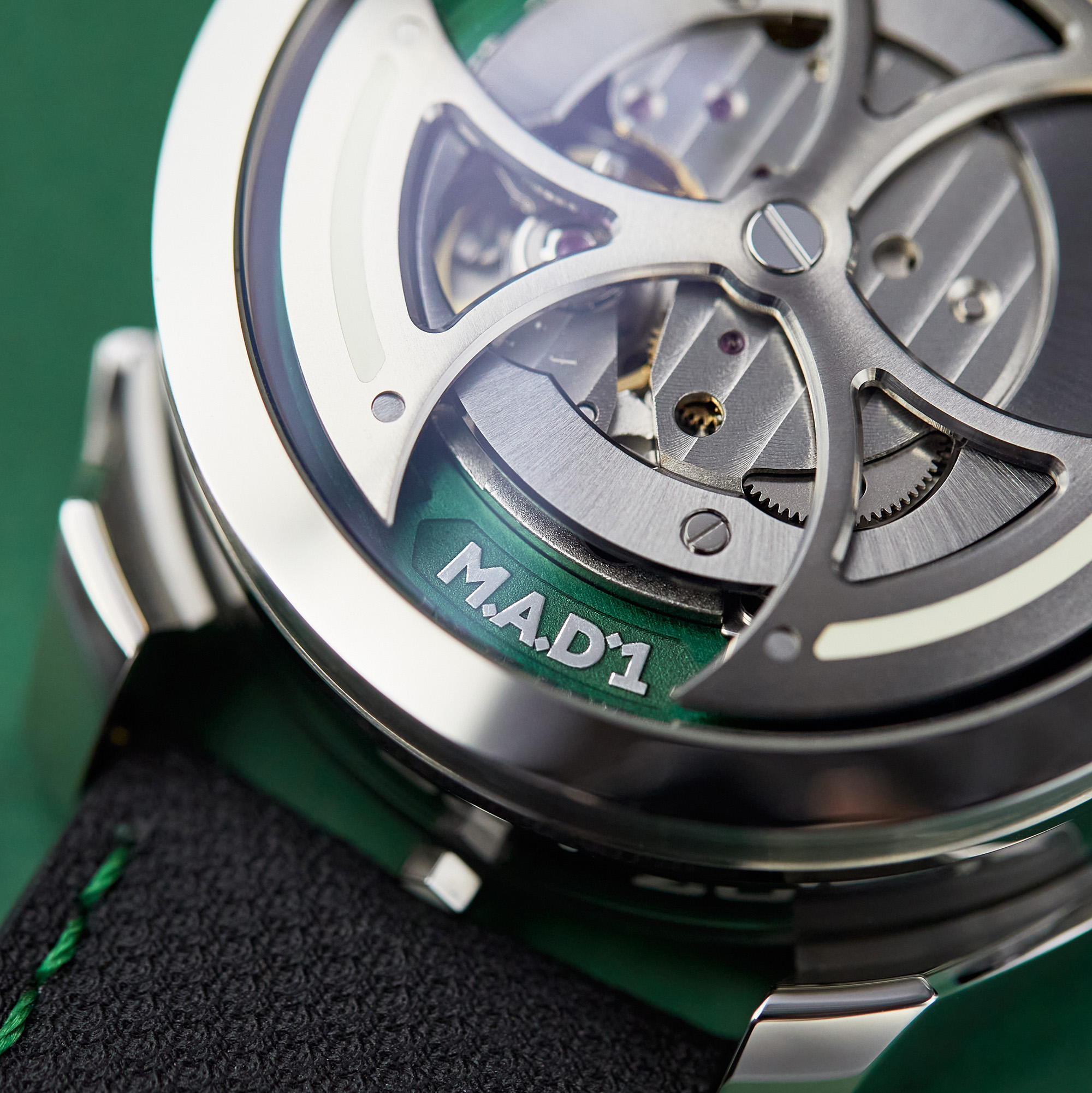M.A.D.1 GREEN 42mm Product Image 20