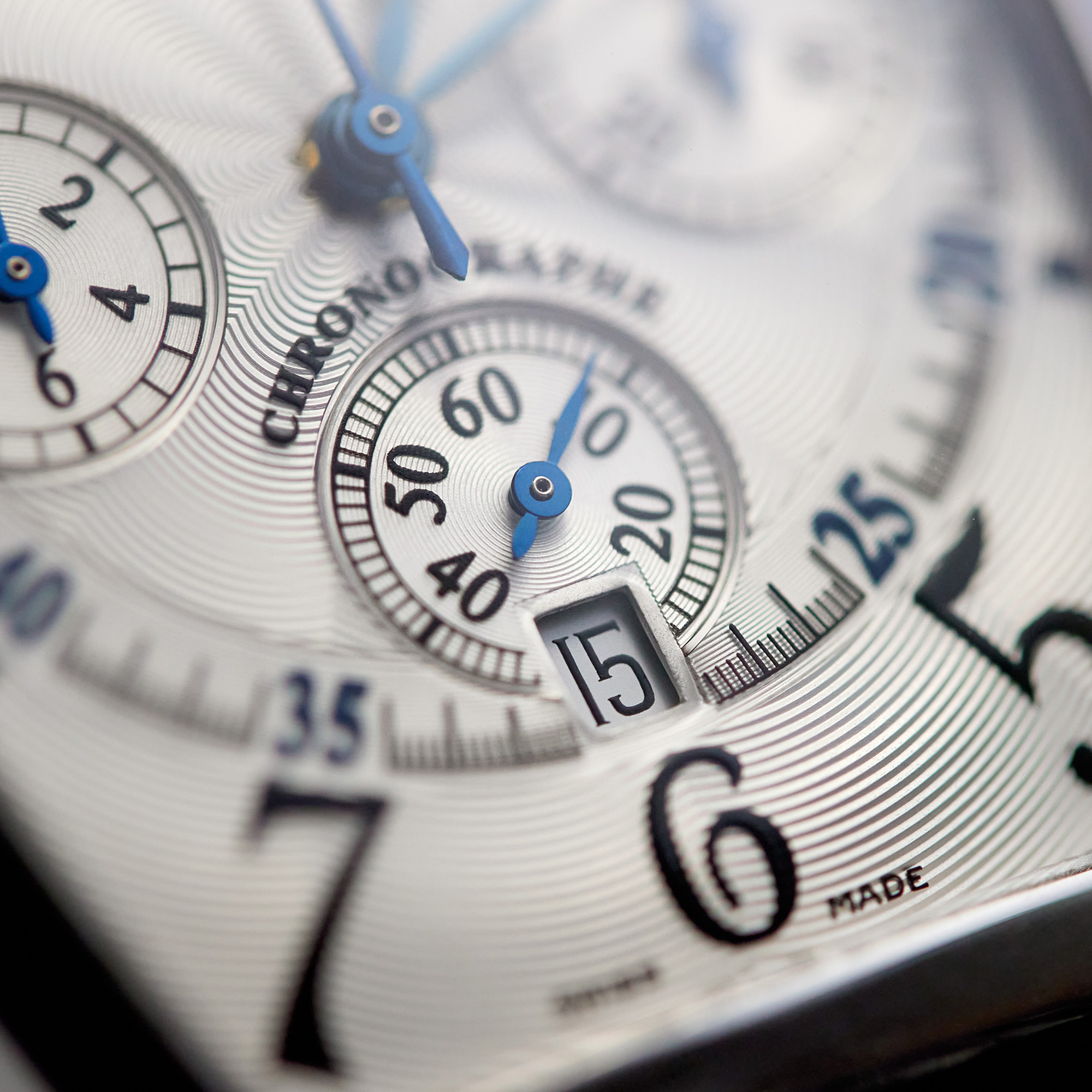Cintree Curvex Chronograph Platinum Silver Dial 32mm Product Image