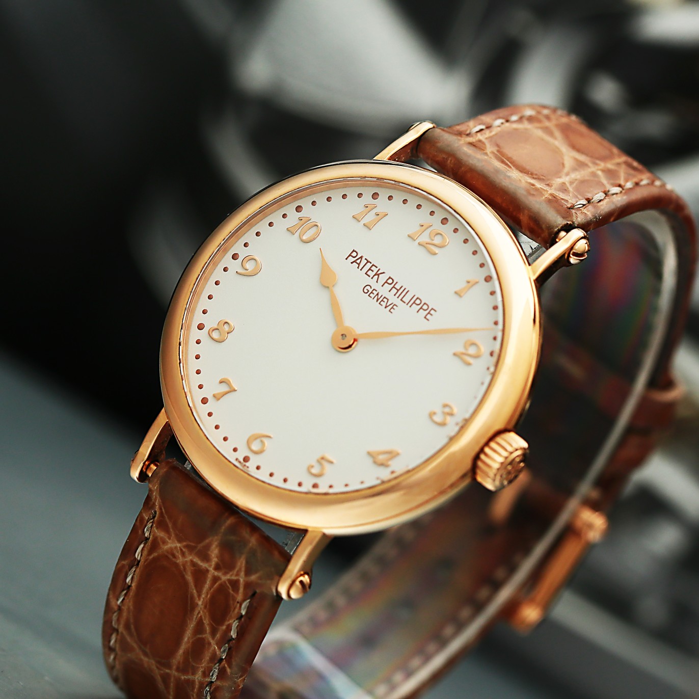 Calatrava Rose Gold Silver Dial 34mm Product Image 2