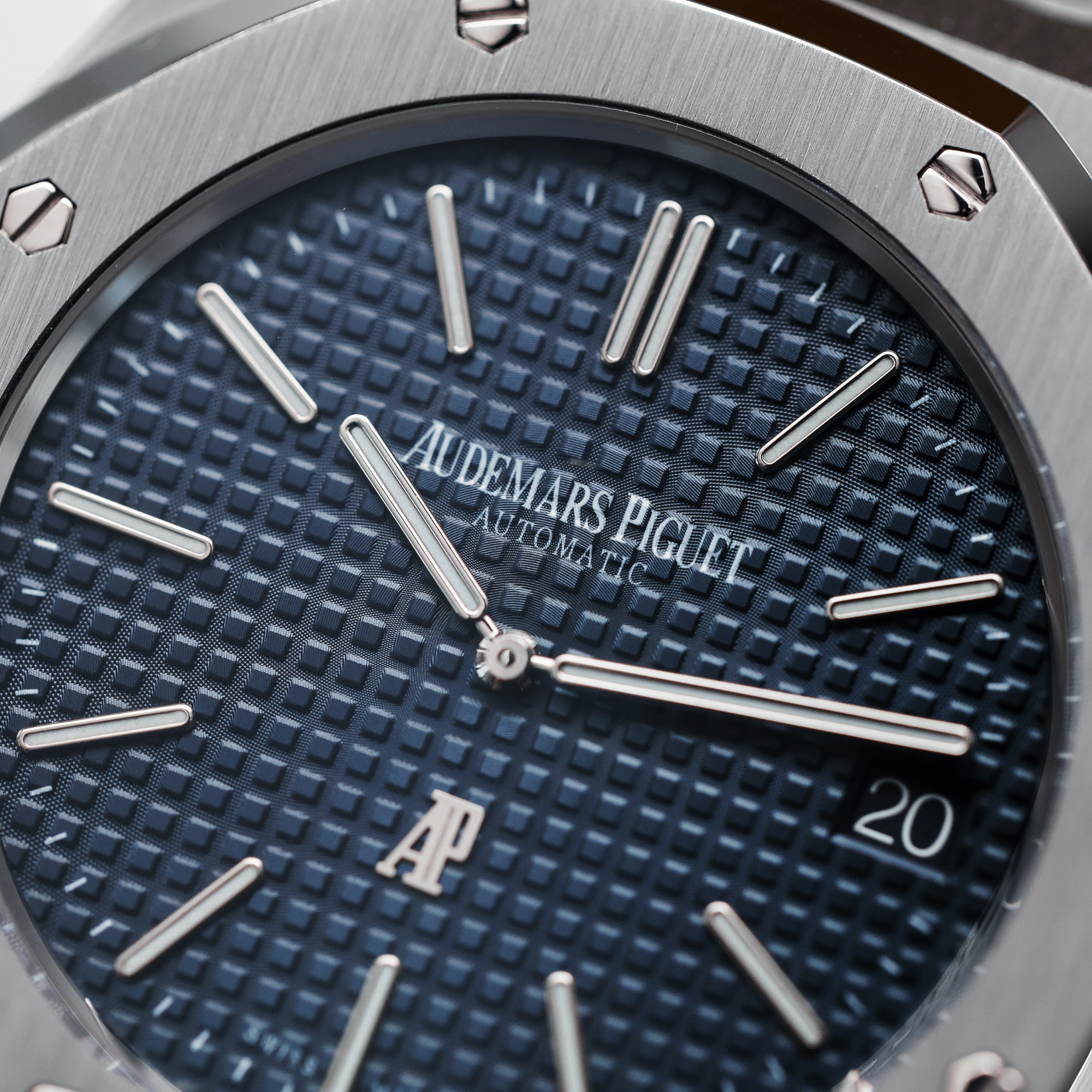 Royal Oak "Jumbo" Extra-Thin 40th Anniversary Steel Blue Dial 39mm Product Image