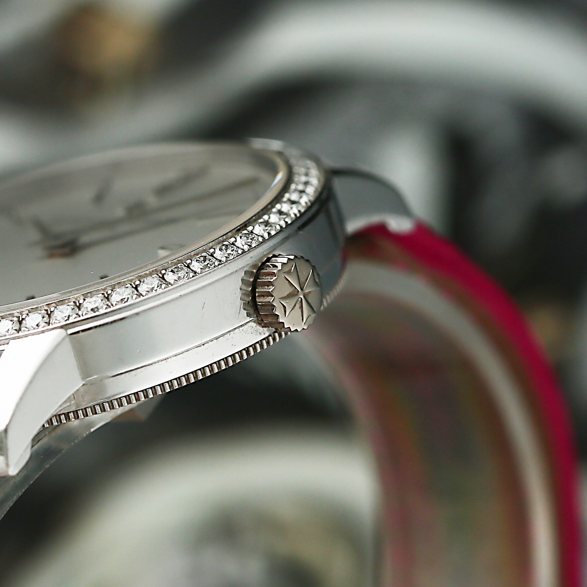 Patrimony White Gold Silver Dial 33mm Product Image 3