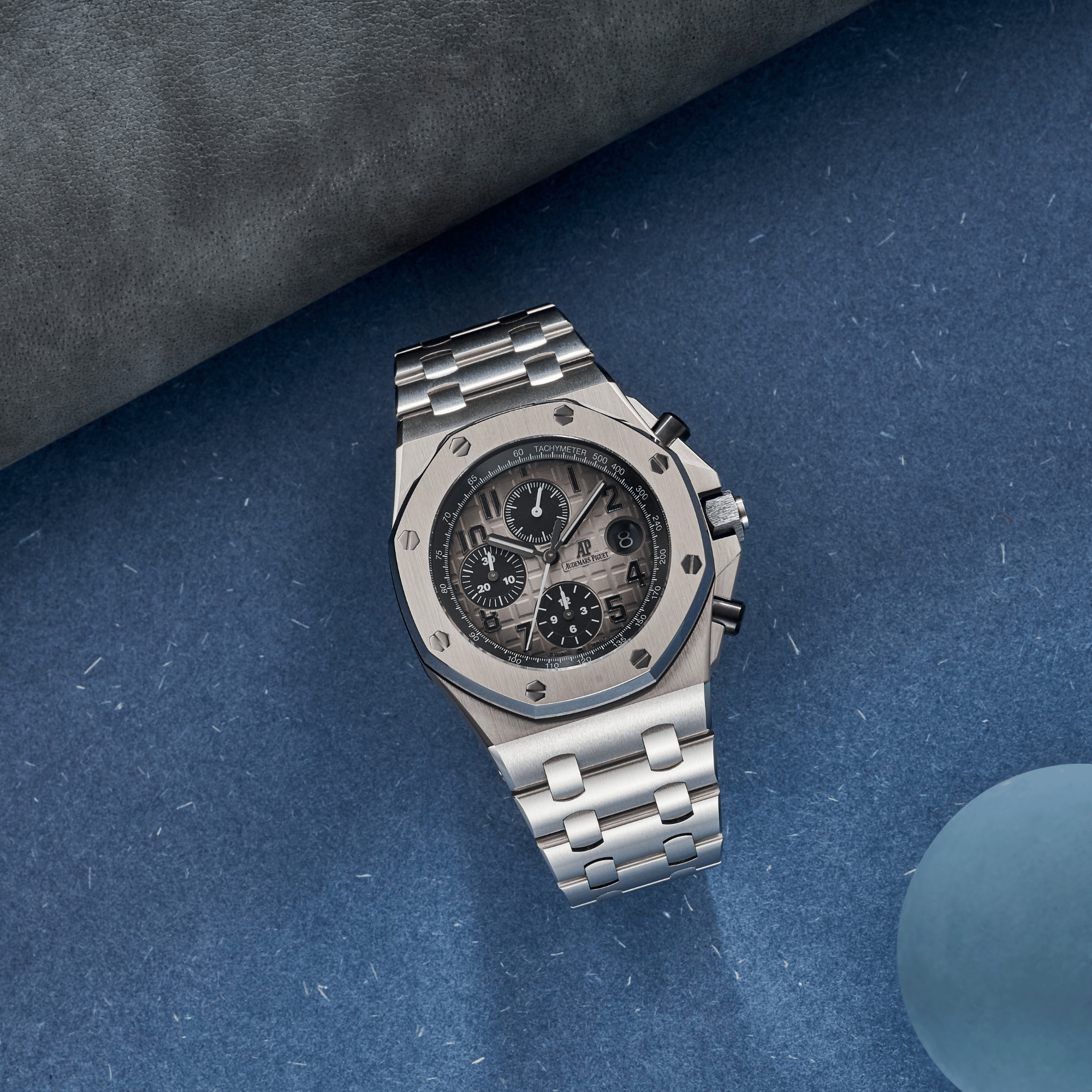 Royal Oak Offshore Platinum Grey Dial 42mm Product Image 8
