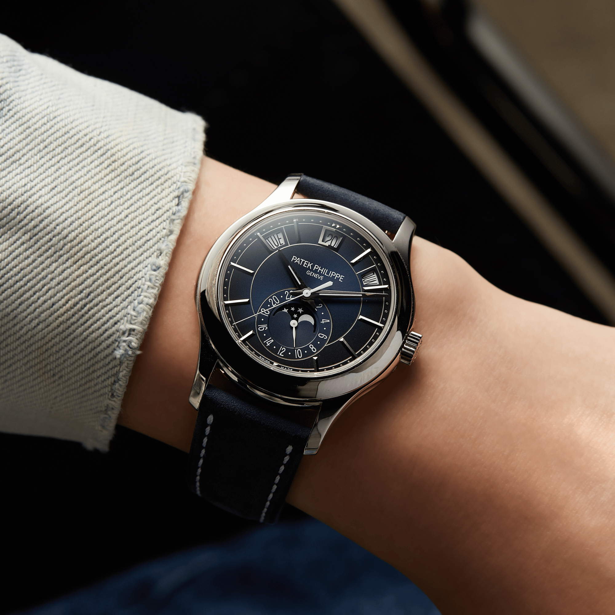 Annual Calendar White Gold Blue Dial 40mm Product Image 17