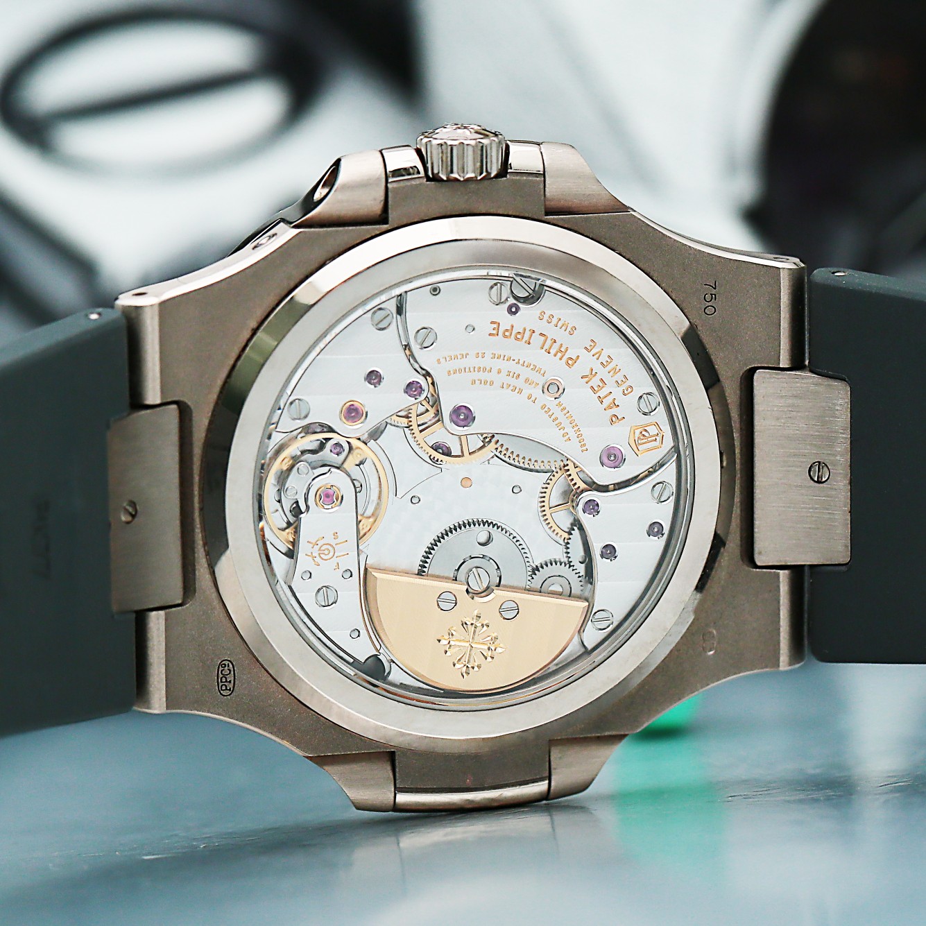 Nautilus Moonphase White Gold Grey Dial 40mm Product Image 4