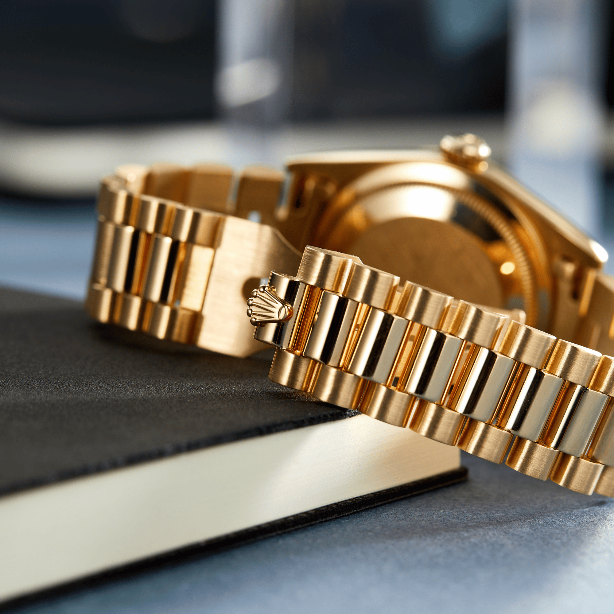 Day-Date W Series Yellow Gold Blue Dial 36mm Product Image 4