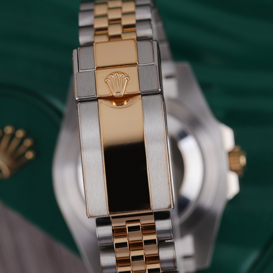 GMT-Master II Yellow Gold & Steel Jubilee Black Dial 40mm Product Image 6