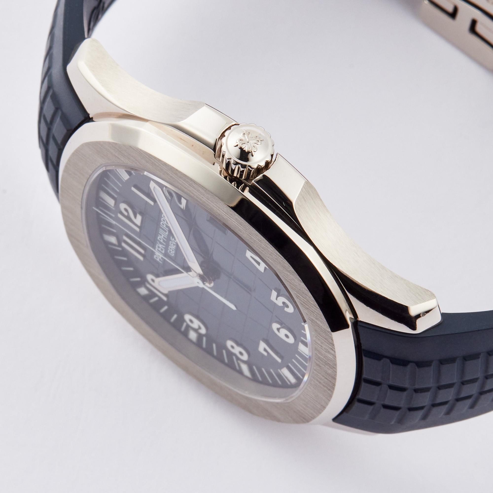 Aquanaut White Gold Blue Dial 42mm Product Image 2